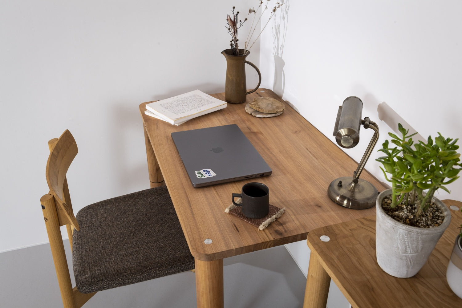 Square table （w1000＊d600＊h717）
