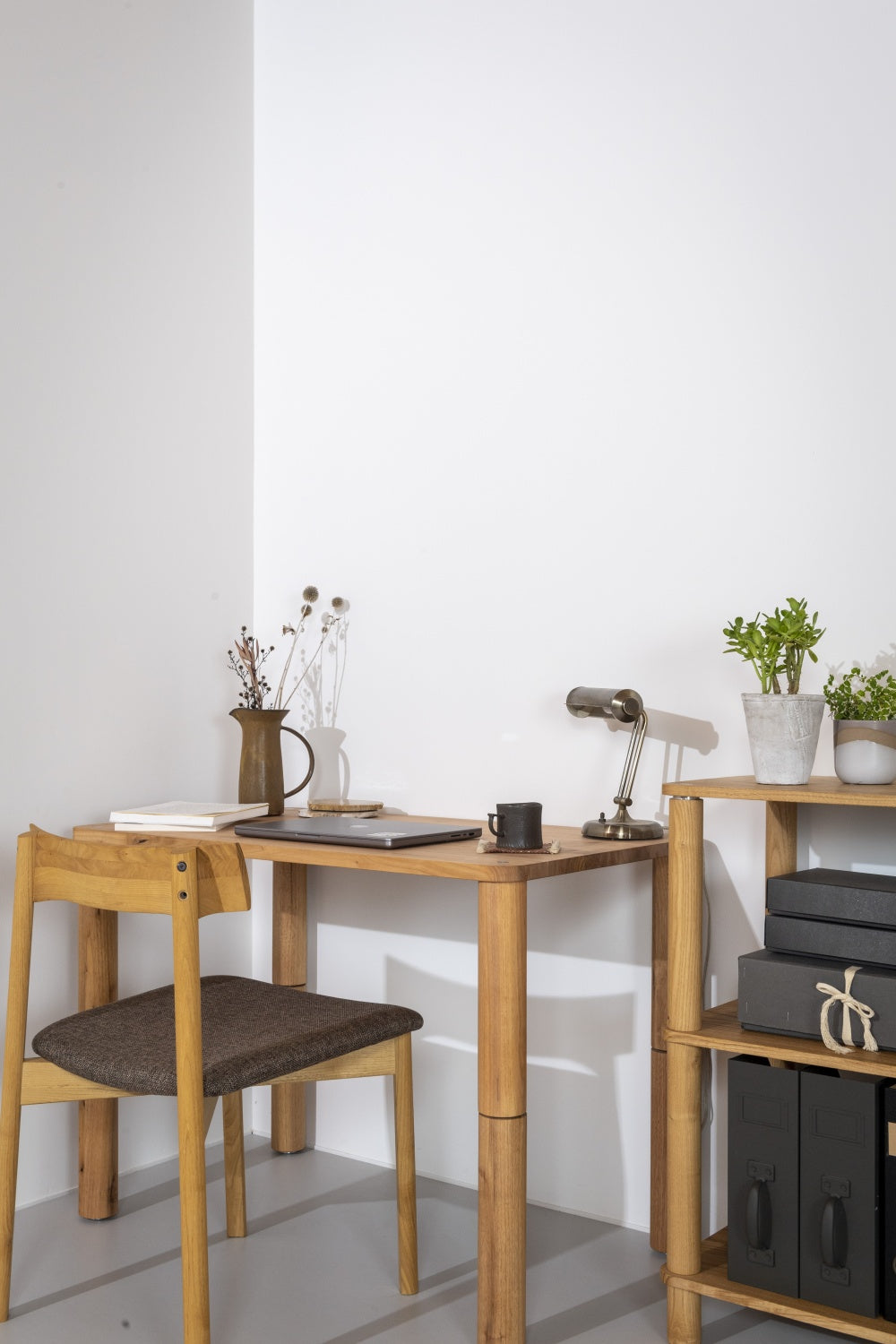 Square table （w1000＊d600＊h717）