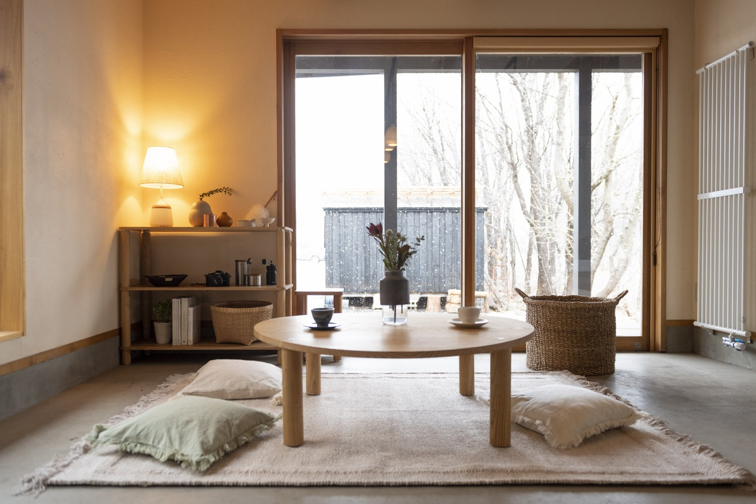 Round table（φ1,200＊h717）